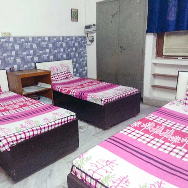 Jetley PG Delhi | Girls Hostel | PG Near LSR, Gargi, Kamala Nehru College - AC Rooms @13K, 4 Meals, Milk, Veg/Non Veg Food - PG With Food & Amazing Facilities For Students of Delhi UNiversity